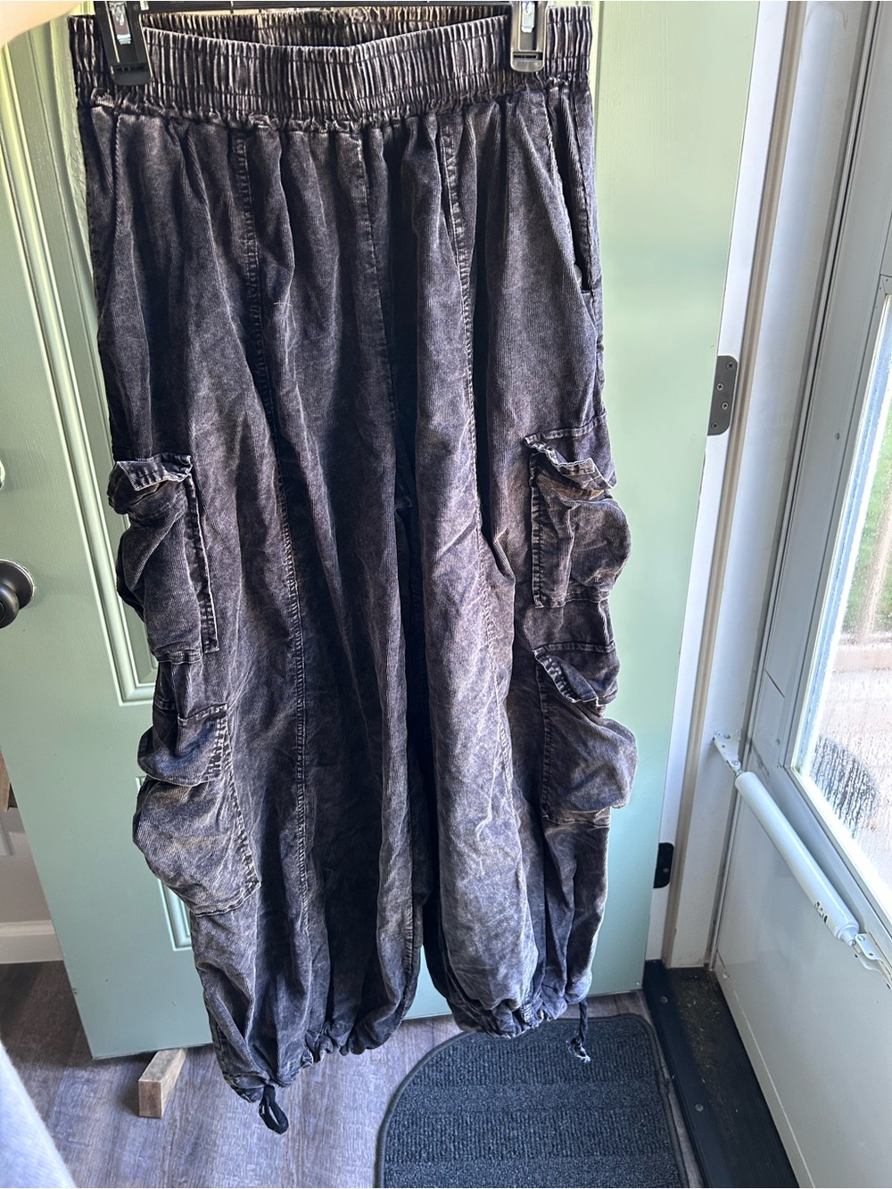 Oil and hali pants
